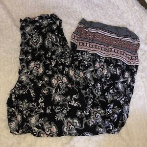 Floral flowy pants. Size Medium